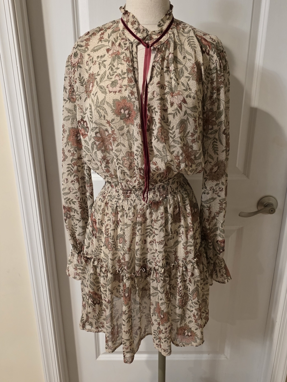 Lola Floral Dress Size Medium